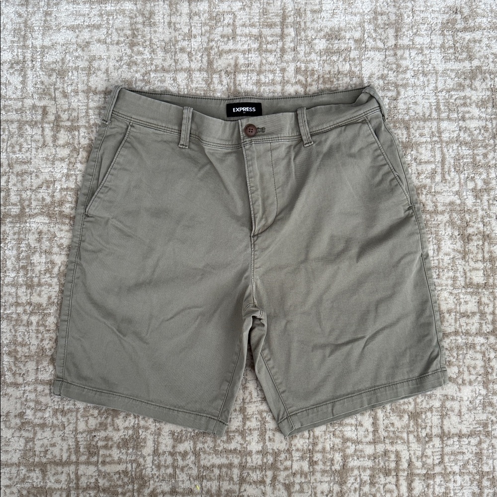 Express Men’s Khaki Shorts